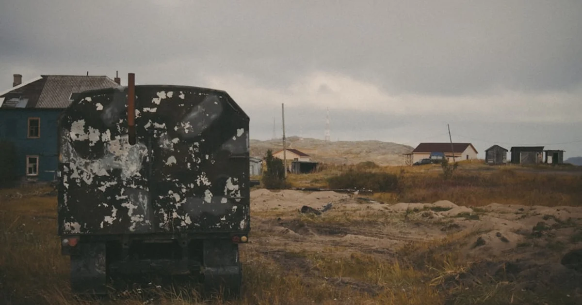 أسرار الحياة المخفية تحت جليد القطب الشمالي: رحلة لاستكشاف الشبكات المجهرية