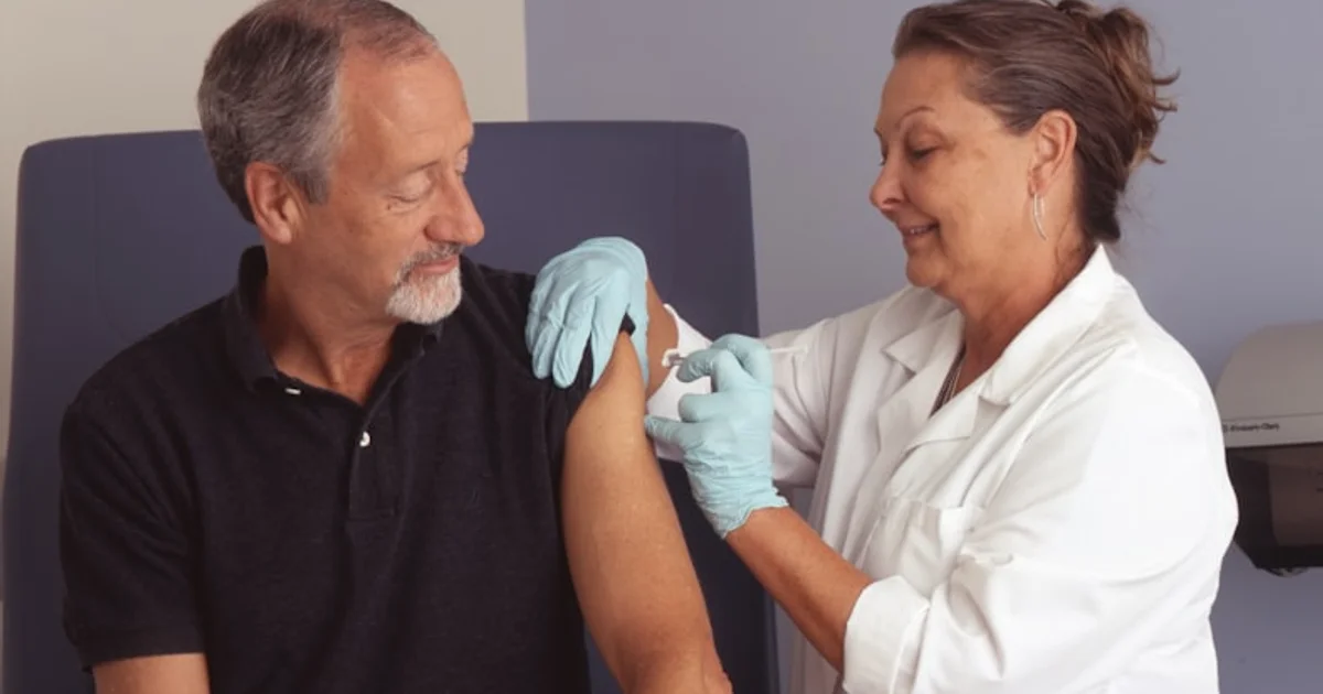 ثورة في علاج السرطان: كيف نجح العلماء في شحن الخلايا المناعية بطاقة خارقة؟